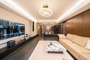 Zhome-Three Bedroom Luxury Suite3