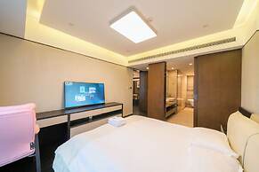 Zhome-Three Bedroom Luxury Suite3