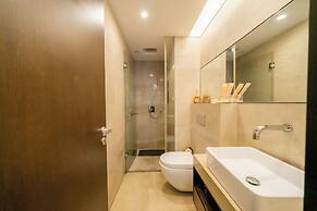 Zhome-Three Bedroom Luxury Suite3