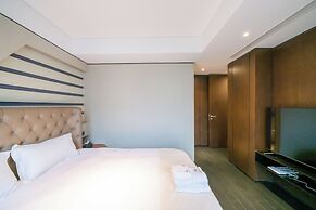 Zhome-Three Bedroom Luxury Suite3