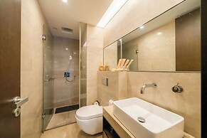 Zhome-Three Bedroom Luxury Suite3