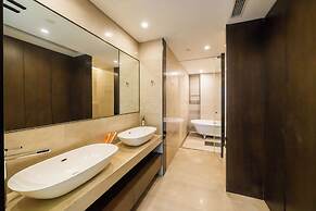 Zhome-Three Bedroom Luxury Suite3