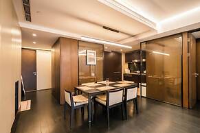 Zhome-Three Bedroom Luxury Suite3
