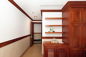 Quan Cuong Hotel