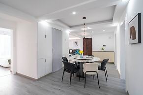 Tyms 3BR 2BA Apt near Xujiahui Metro