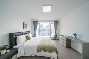 Tyms 3BR 2BA Apt near Xujiahui Metro