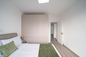 Tyms 3BR 2BA Apt near Xujiahui Metro