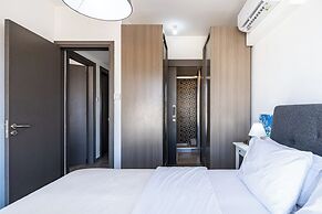 Maryam's 2-BR Apt. With Pool & Balcony in Larnaca