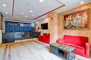 Raj Palace- by Brill Rooms