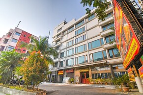 Raj Palace- by Brill Rooms