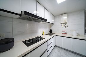 Tyms Jinhongqiao High-End 3BR 2BA