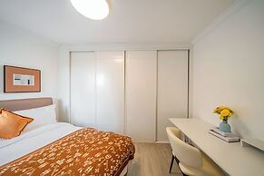 Tyms Jinhongqiao High-End 3BR 2BA