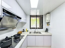 Tyms Gubei  2BR Apt near Gubei Road