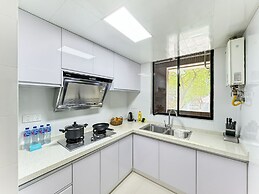 Tyms Gubei  2BR Apt near Gubei Road