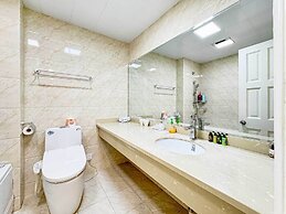 Tyms Gubei  2BR Apt near Gubei Road