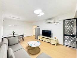 Tyms Gubei  2BR Apt near Gubei Road