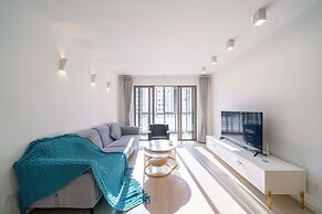 Tyms Xujiahui 2BR Apt Near Metro