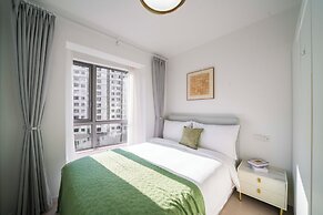 Tyms Xujiahui 2BR Apt Near Metro