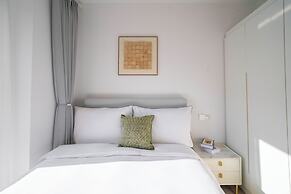 Tyms Xujiahui 2BR Apt Near Metro