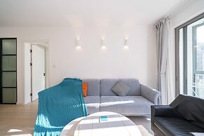 Tyms Xujiahui 2BR Apt Near Metro