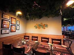 Wildberrys Suites Baliapanda Rd