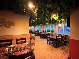 Wildberrys Suites Baliapanda Rd