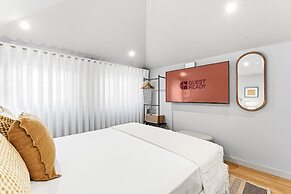 Guestready - The Cats Studios