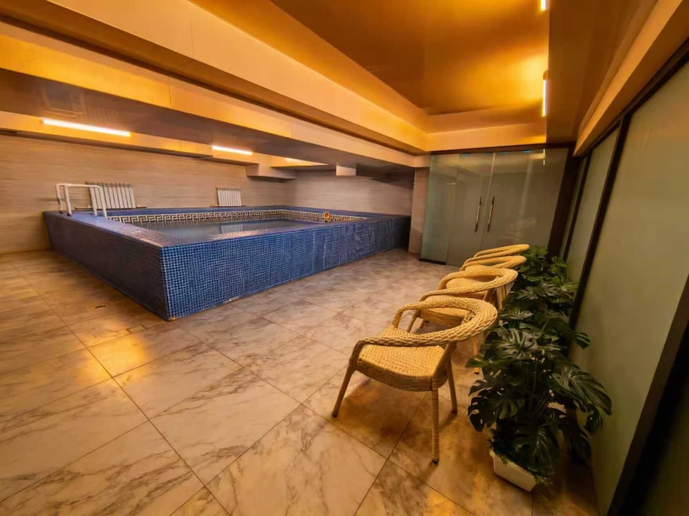 BlueShore International hotel