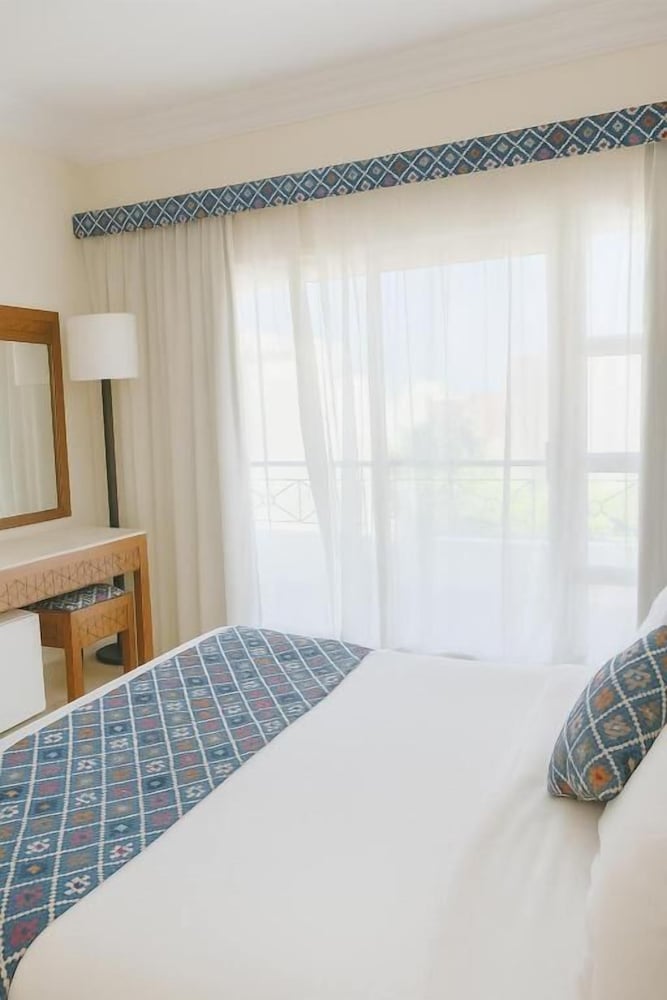 Swiss Wellness Sea View Hotel