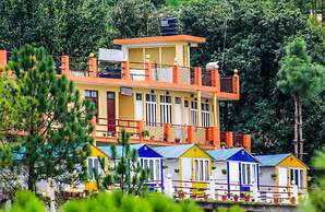 Himvadi Resorts kausani
