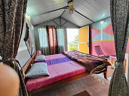 Himvadi Resorts kausani