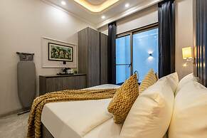 Saltstayz Premier Near Sector 44 Corporate Hub