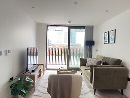 2 Bed Flat - Sleeps 4 - Parking - Wifi