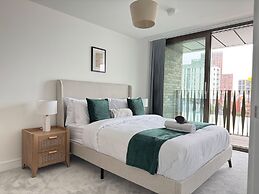 2 Bed Flat - Sleeps 4 - Parking - Wifi