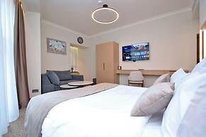 BM Avenue Hotel