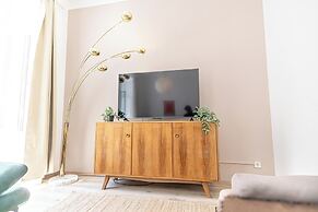 Modern 1BR With 1LR Long Stay in Vienna