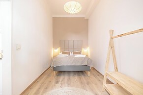 Modern 1BR With 1LR Long Stay in Vienna