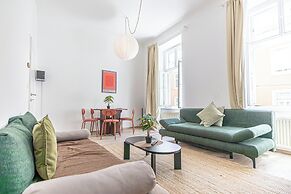 Modern 1BR With 1LR Long Stay in Vienna