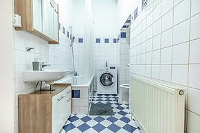 Modern 1BR With 1LR Long Stay in Vienna