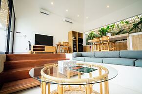 Solla Sol Villa Canggu