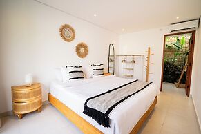 Solla Sol Villa Canggu