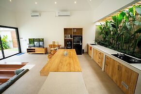 Solla Sol Villa Canggu