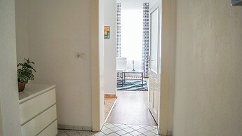 Modern 2BR Apartment Long Stay Belvedere