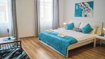 Modern 2BR Apartment Long Stay Belvedere