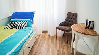 Modern 2BR Apartment Long Stay Belvedere