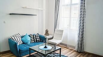 Modern 2BR Apartment Long Stay Belvedere