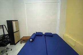 OYO 95038 Khanza Stay