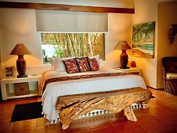Waterfront Condo in Magnificent Manzanillo Bay Troncones