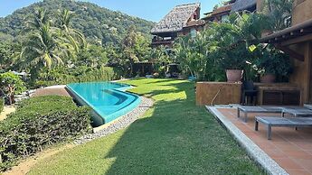 Waterfront Condo in Magnificent Manzanillo Bay Troncones