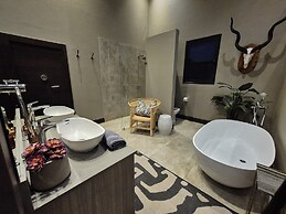 Vula Valla Game and Safaris